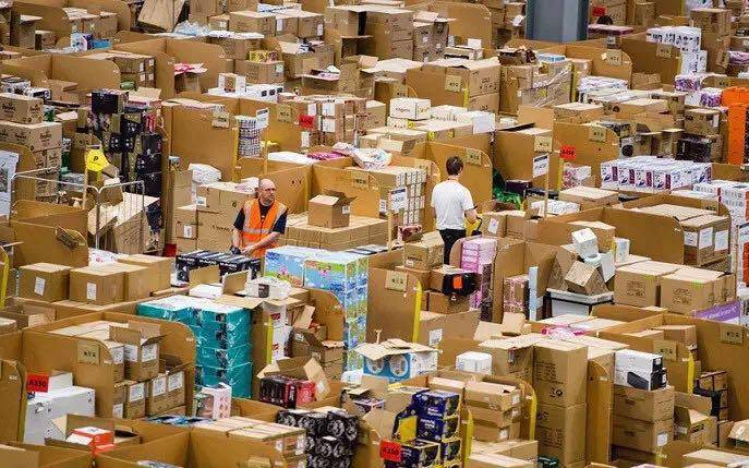 跨境外贸 | Prime会员日将至，亚马逊爆仓不止！数万包裹滞留！